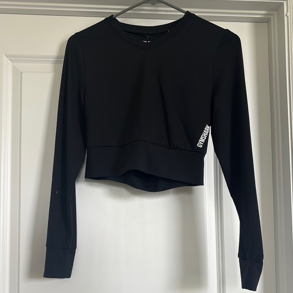 Black Long Sleeve Gym Shark Crop Top